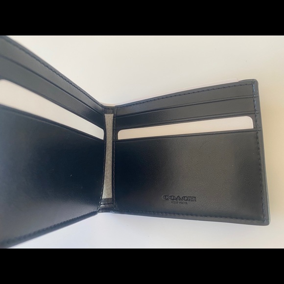 NWT Billfold Wallet Signature Varsity Stripe 3004 - Picture 6 of 9